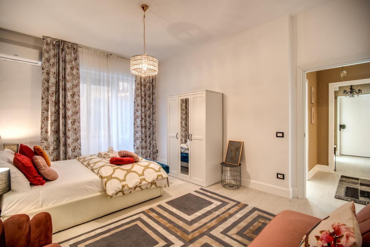 Aweshomeitaly - White Mirrors Apartment 比萨 外观 照片