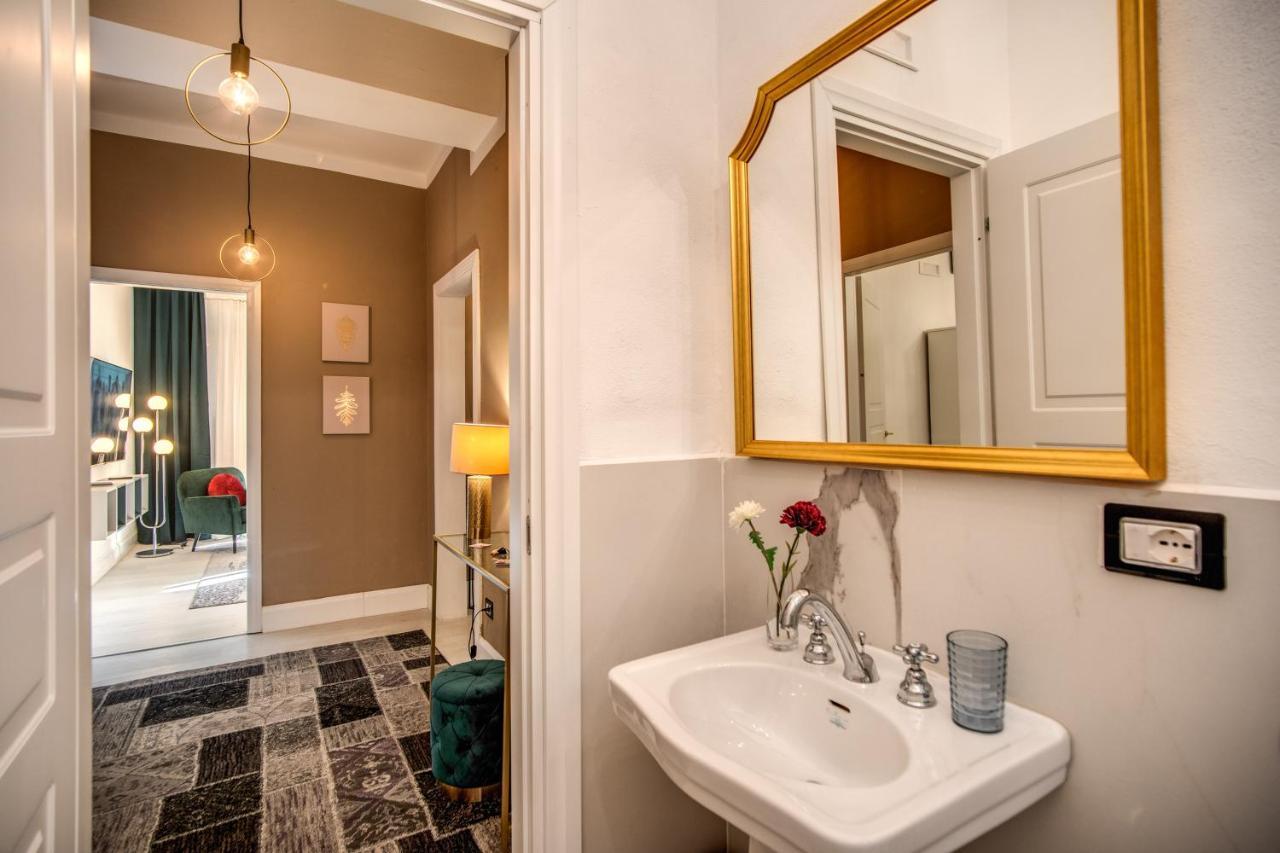 Aweshomeitaly - White Mirrors Apartment 比萨 外观 照片