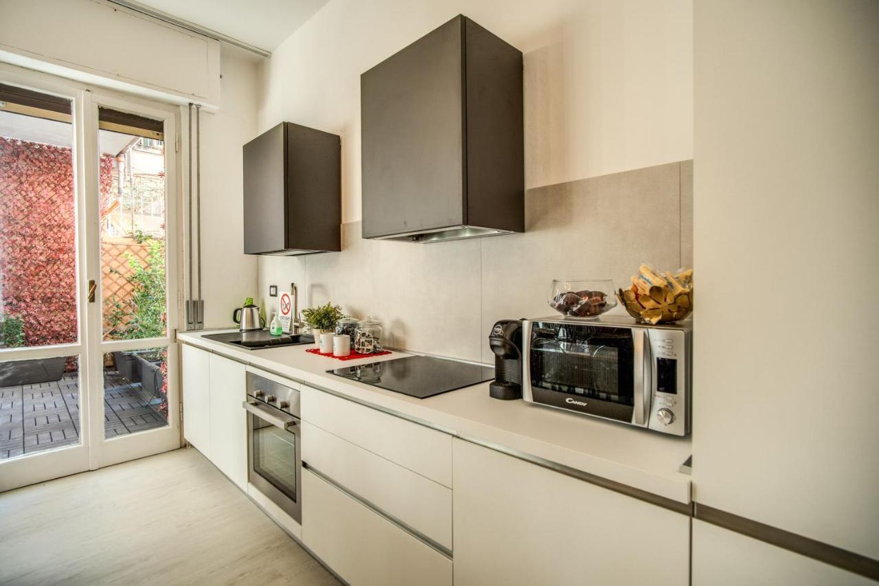 Aweshomeitaly - White Mirrors Apartment 比萨 外观 照片