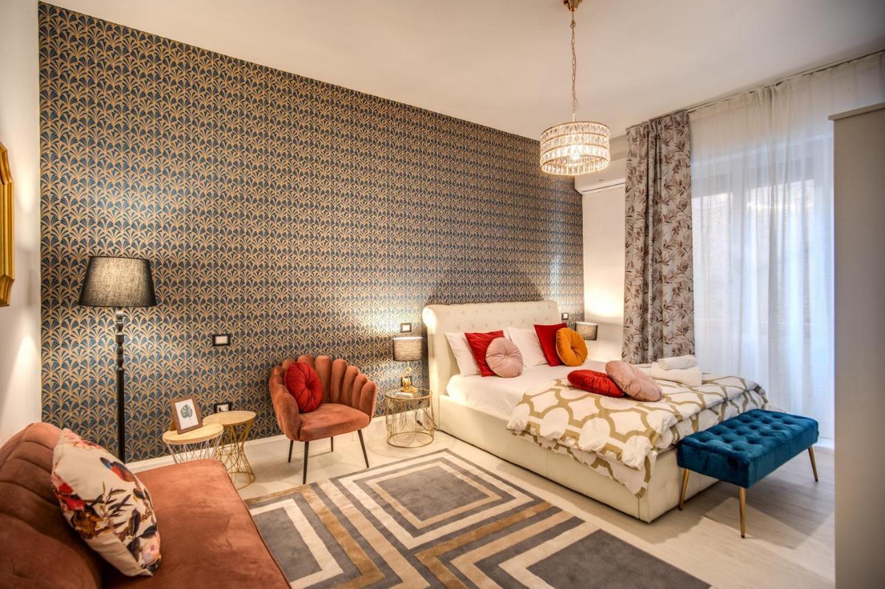 Aweshomeitaly - White Mirrors Apartment 比萨 外观 照片