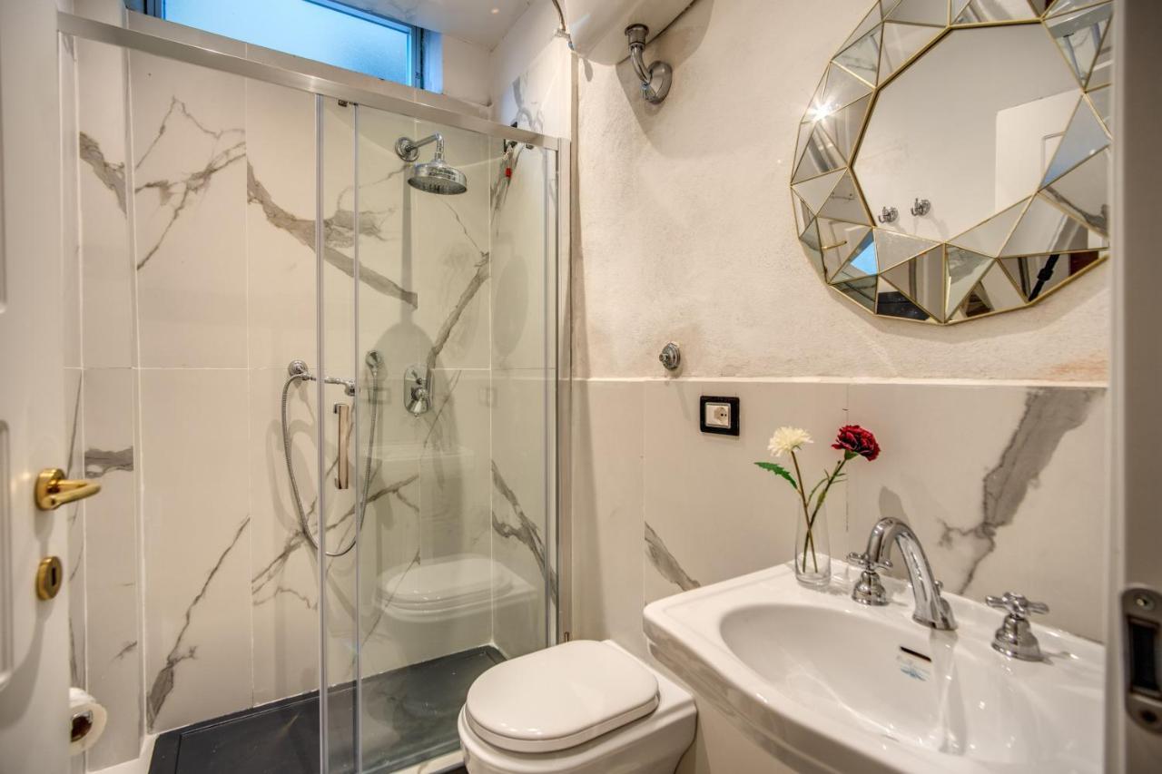 Aweshomeitaly - White Mirrors Apartment 比萨 外观 照片