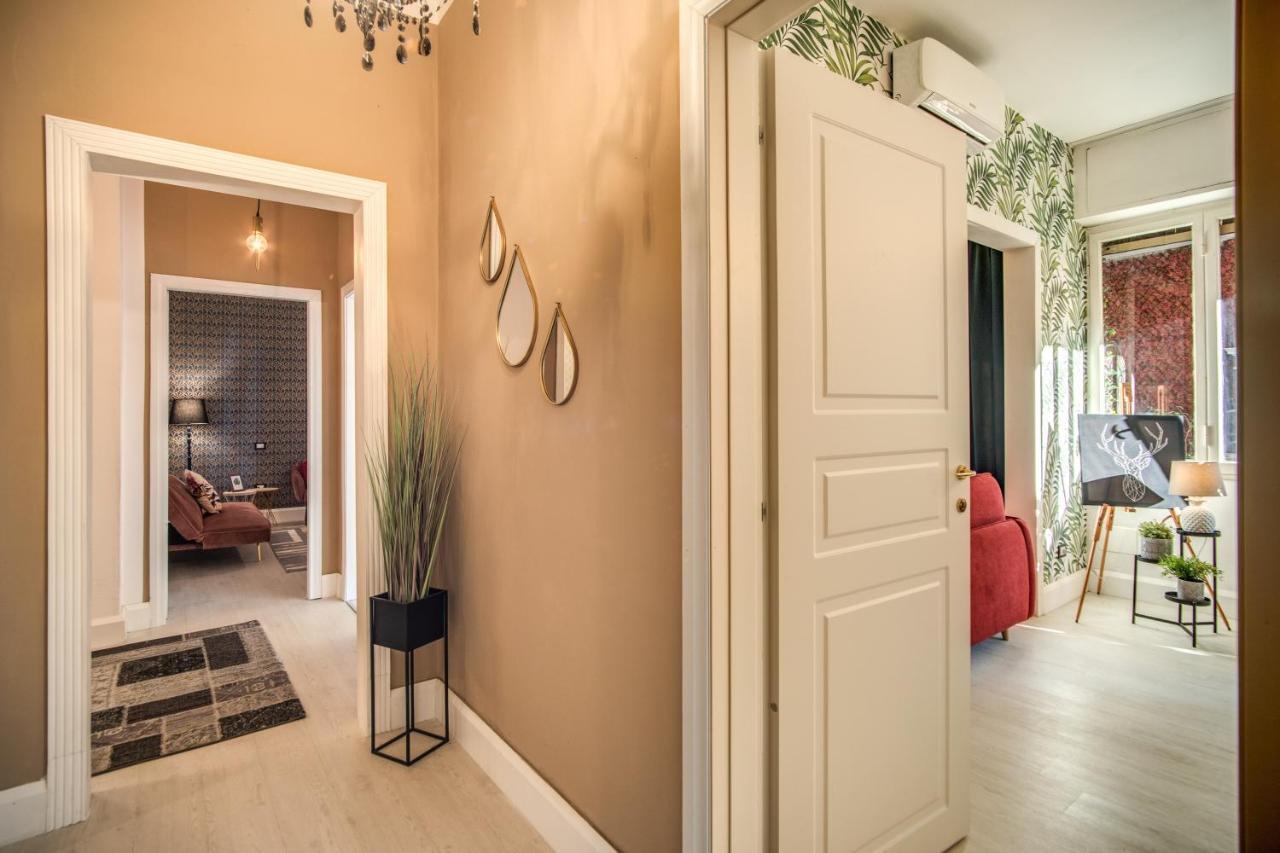 Aweshomeitaly - White Mirrors Apartment 比萨 外观 照片