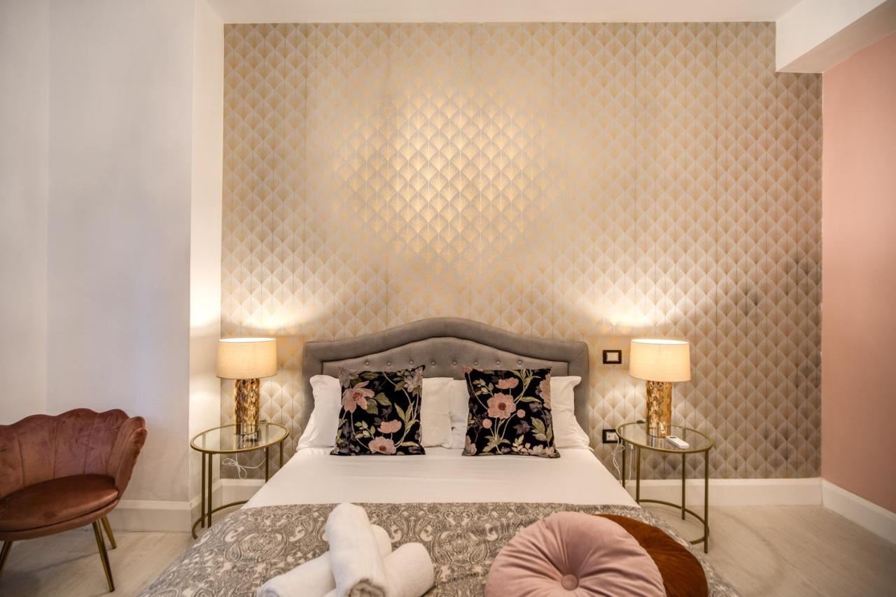 Aweshomeitaly - White Mirrors Apartment 比萨 外观 照片