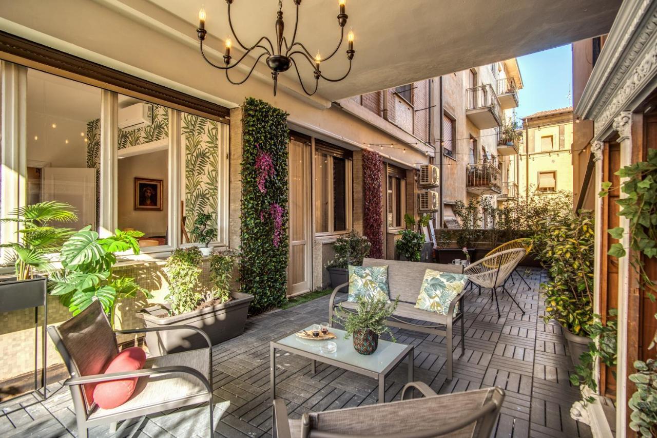Aweshomeitaly - White Mirrors Apartment 比萨 外观 照片