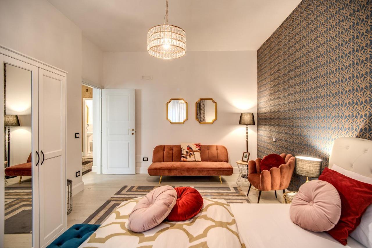 Aweshomeitaly - White Mirrors Apartment 比萨 外观 照片