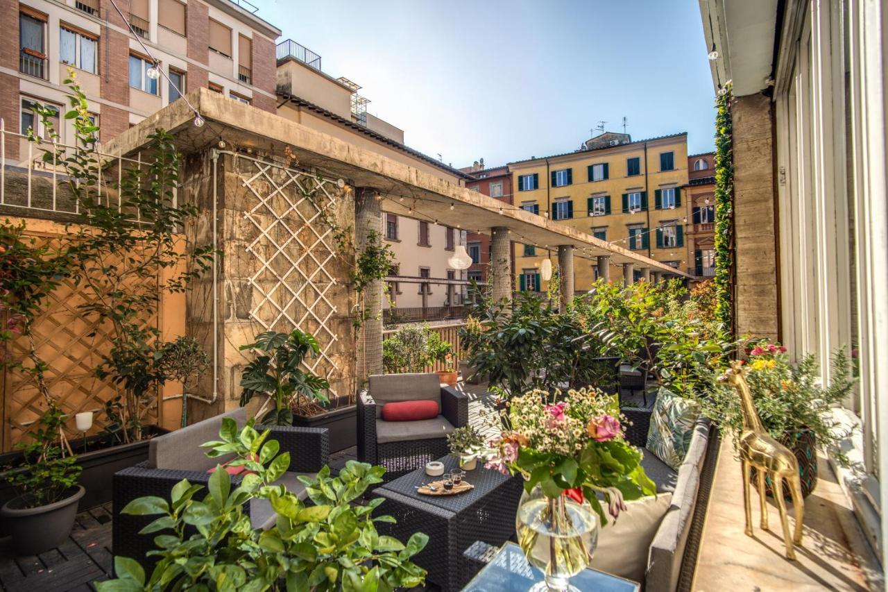 Aweshomeitaly - White Mirrors Apartment 比萨 外观 照片