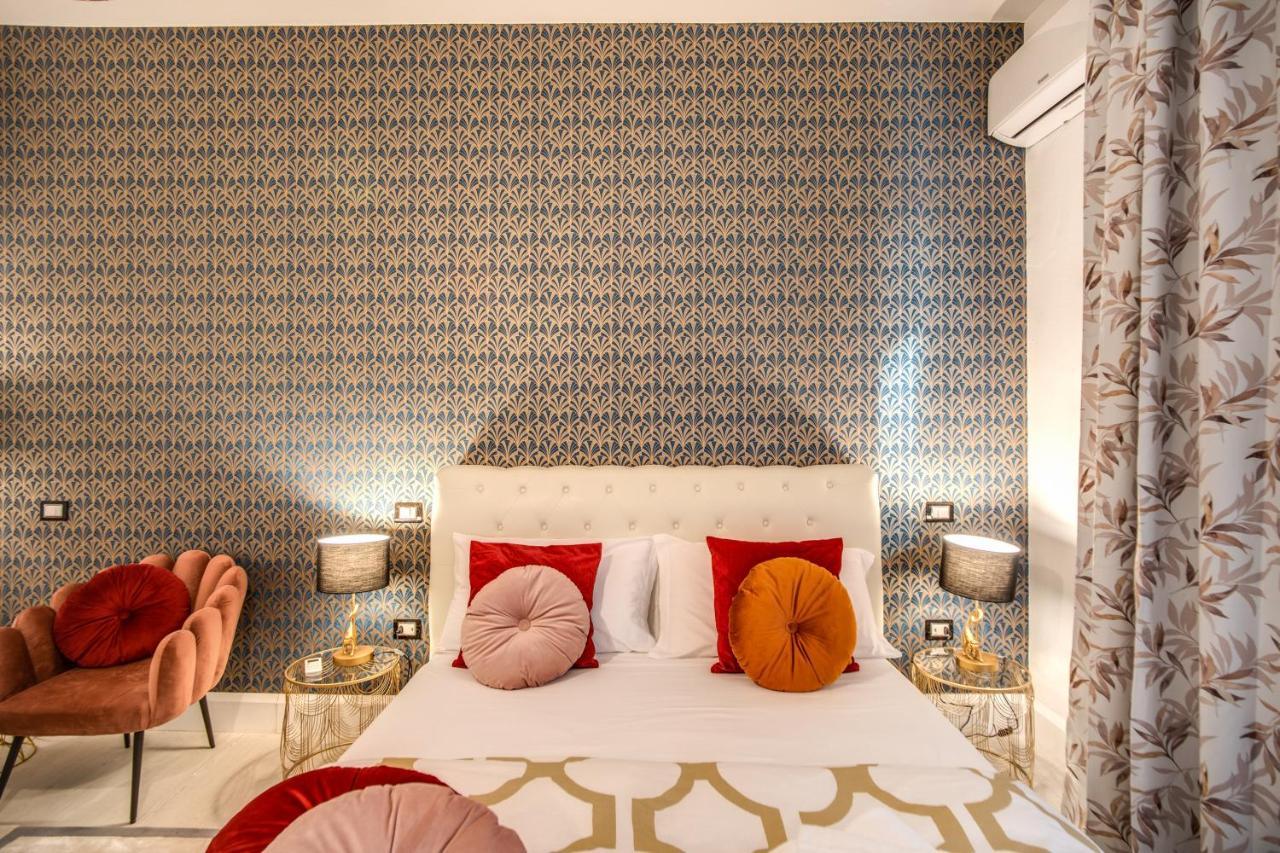 Aweshomeitaly - White Mirrors Apartment 比萨 外观 照片